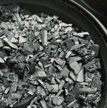 Bottleneck Kahuripan ing Pertumbuhan SiC: Napa 7N Massal CVD SiC bahan baku Ngganti Bubuk Tradisional